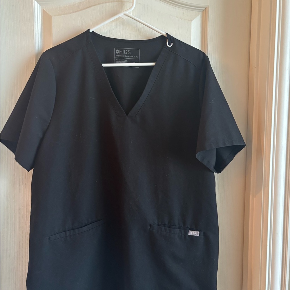 Figs Women's XL Scrubs set Top and Bottom